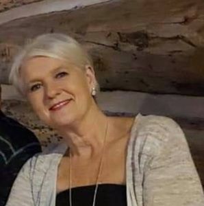 Meet your Posher, Suzanne